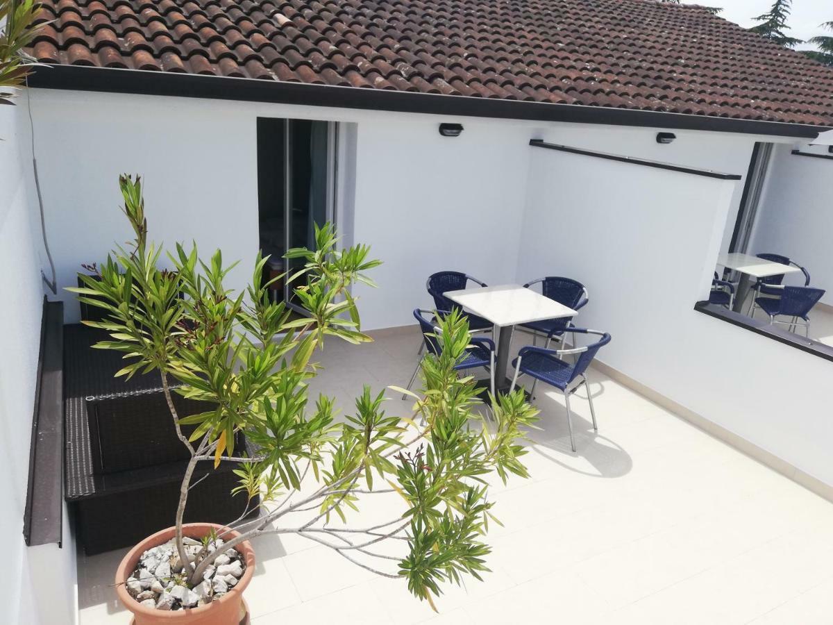 Apartments Katoro Relax Umag Exterior foto
